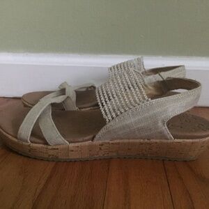 Sketchers Women's Hands-Free Slip-ins Cali: Beverlee Lux Wedge Sandals